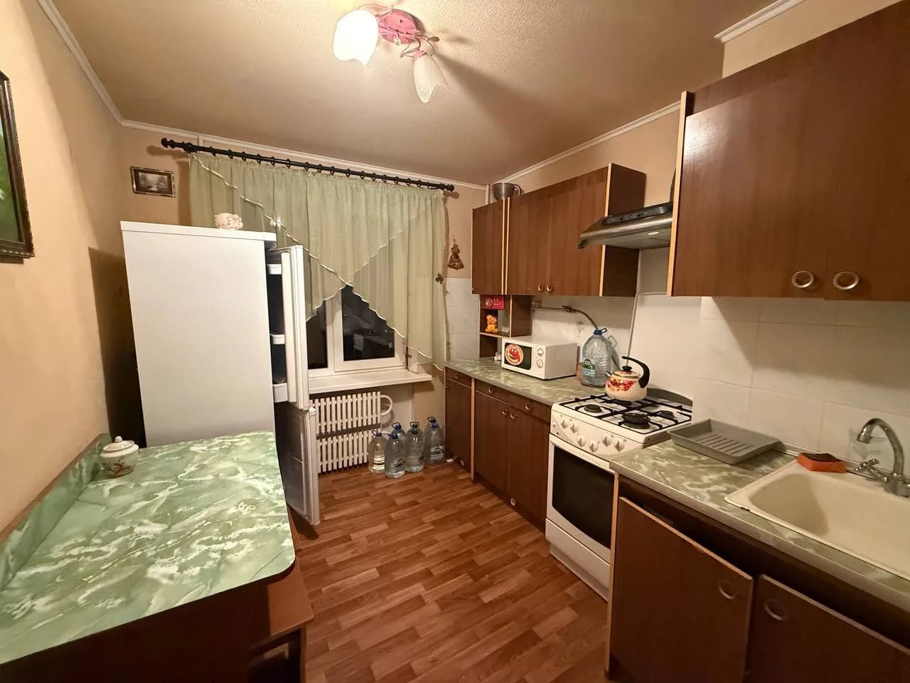 Аренда 2к. квартиры в Киевском районе, Путиловка, ул. Листопрокатчков