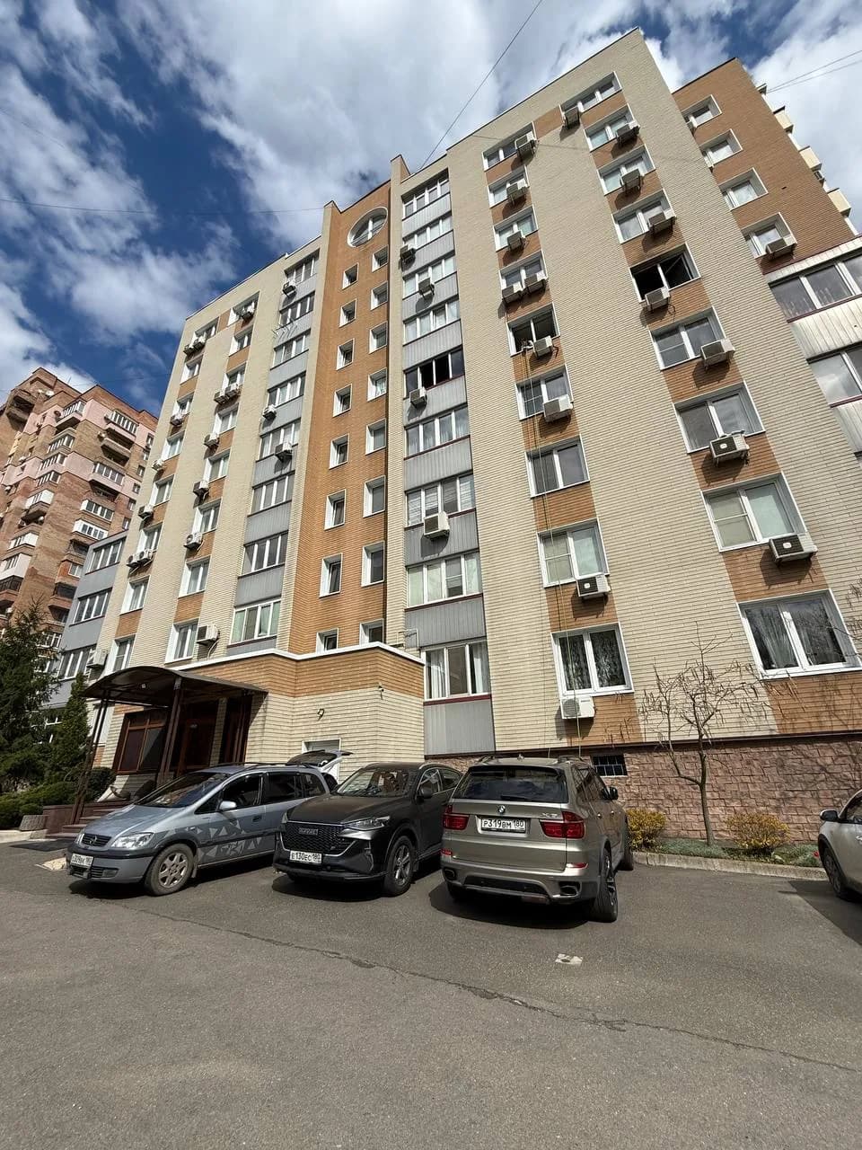 Продам 2к. квартиру в Ворошиловском районе